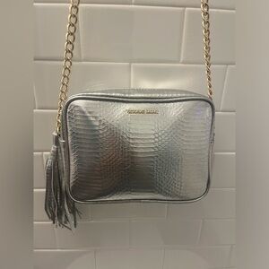 Victorious Secret silver with gold chain crossbody (B)
